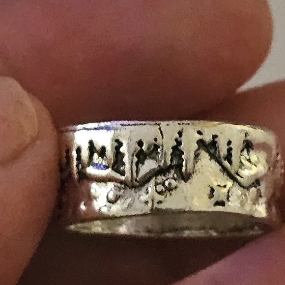 Sterling Silver 925 Nordic Wolf Wide Band Ring Size 6 - Picture 8 of 9